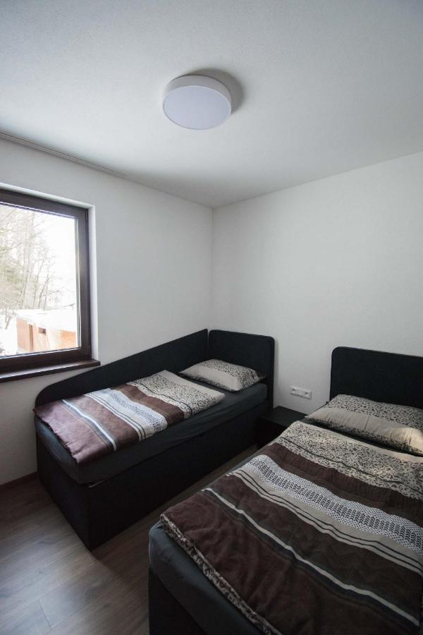 Apartman Lucnica Bystrá エクステリア 写真